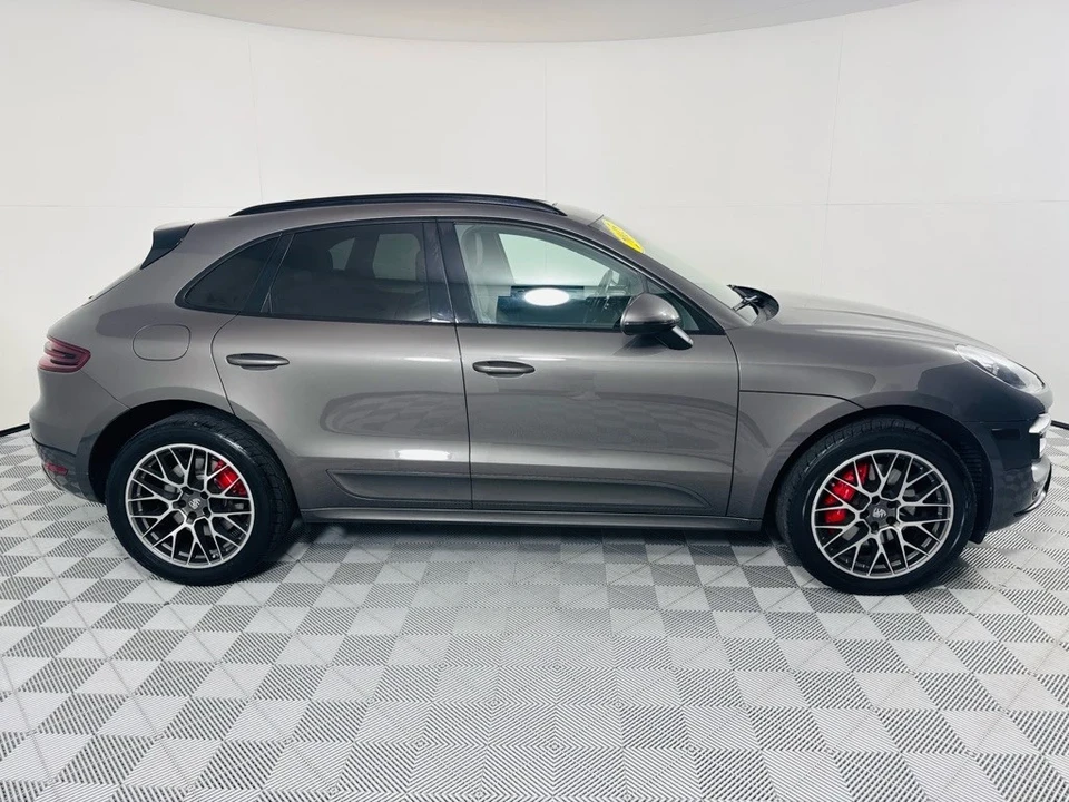 2015 Porsche Macan Turbo - Image 4 of 12