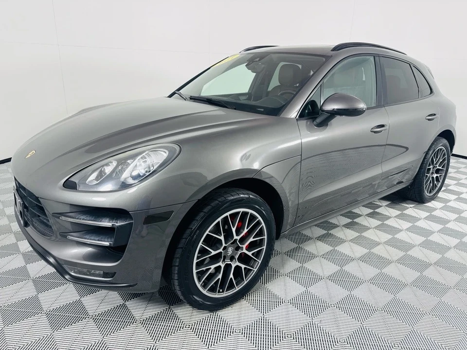 2015 Porsche Macan Turbo - Image 10 of 12