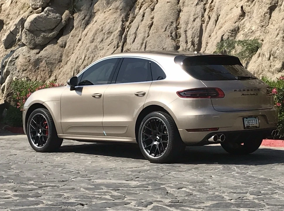 2015 Porsche Macan Turbo - Image 2 of 13