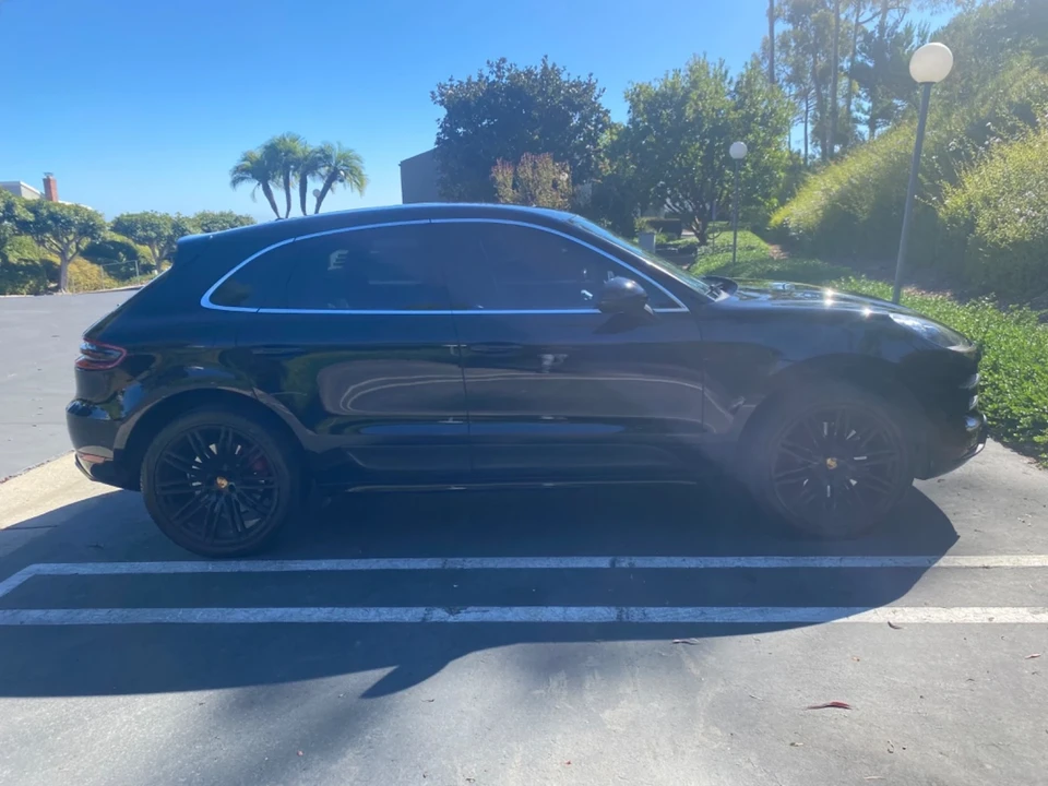2015 Porsche Macan Turbo - Image 12 of 21