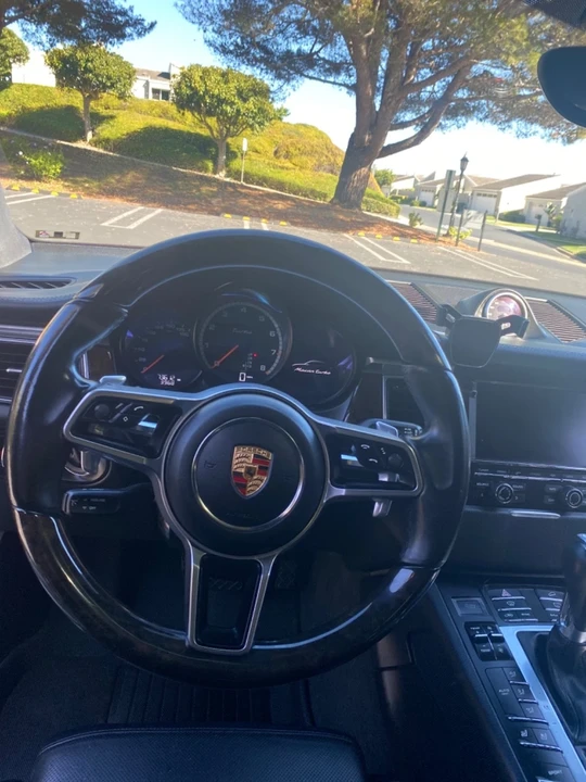 2015 Porsche Macan Turbo - Image 15 of 21