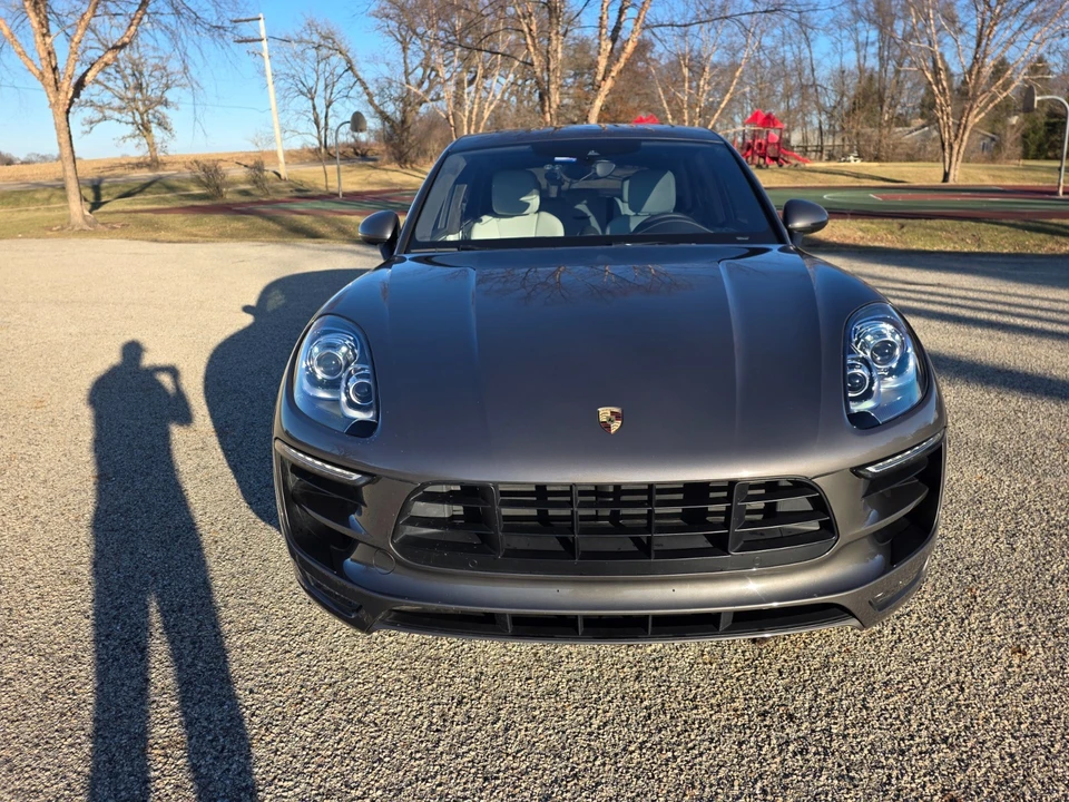2015 Porsche Macan Turbo - Image 10 of 21