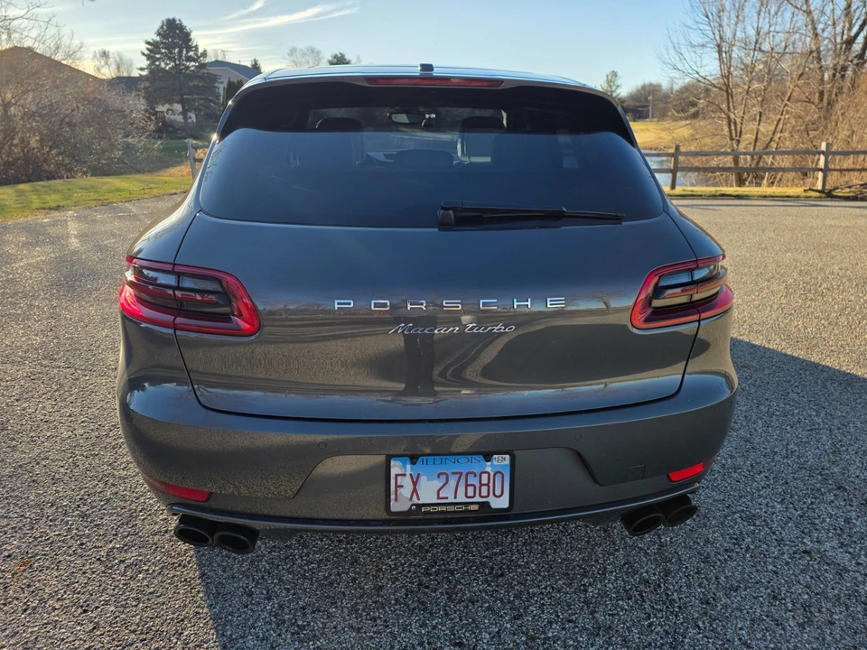 2015 Porsche Macan Turbo - Image 9 of 21