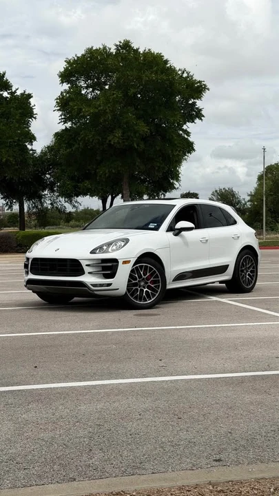 2015 Porsche Macan Turbo - Image 3 of 9