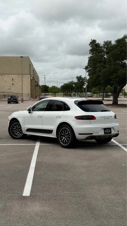2015 Porsche Macan Turbo - Image 6 of 9