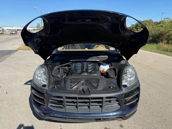2015 Porsche Macan Turbo - Image 8 of 12