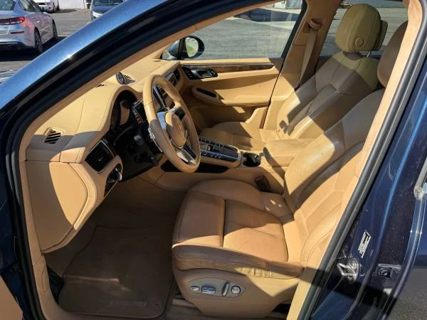 2015 Porsche Macan Turbo - Image 10 of 12