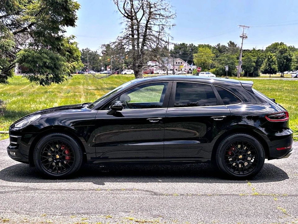 2015 Porsche Macan Turbo - Image 11 of 20