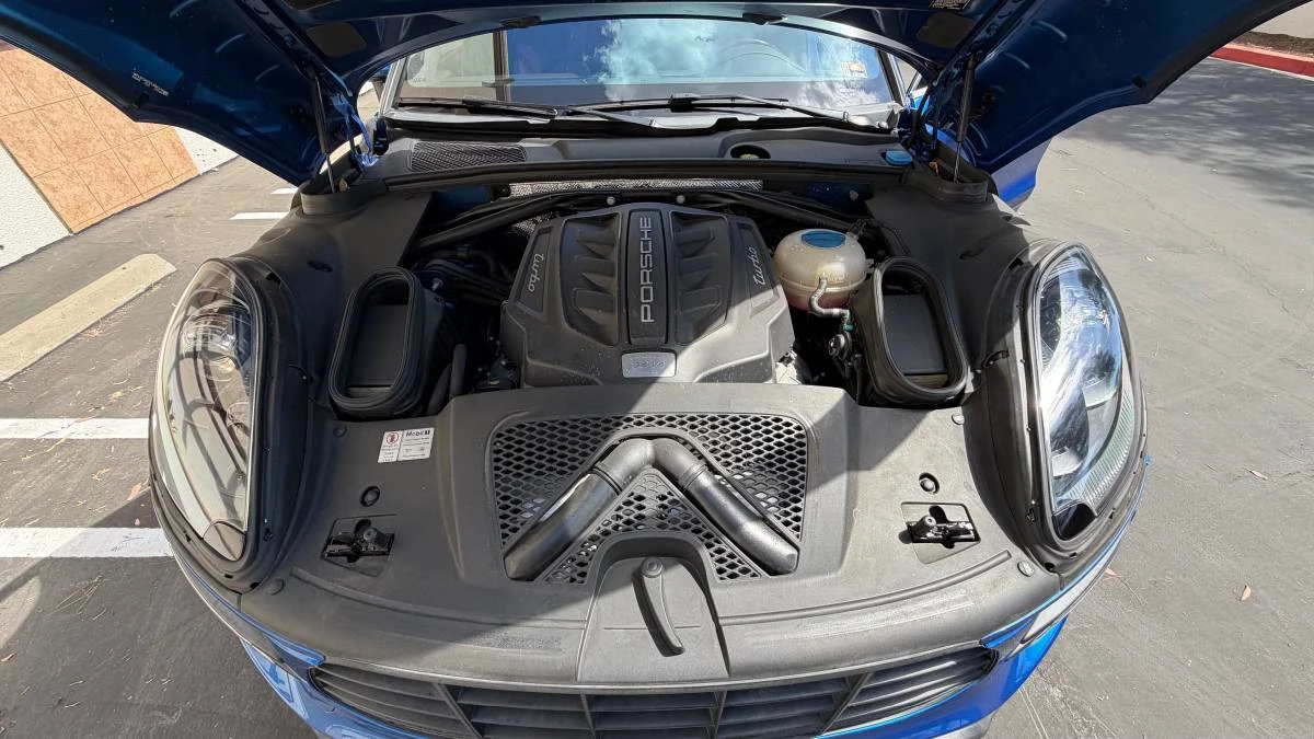 2015 Porsche Macan Turbo - Image 24 of 24
