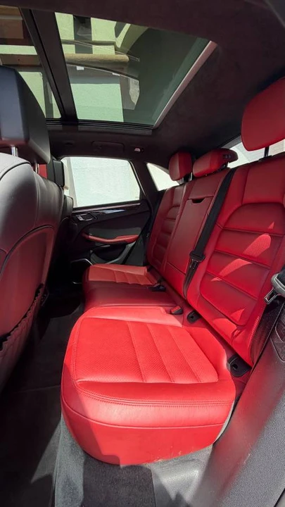 2015 Porsche Macan Turbo - Image 9 of 24