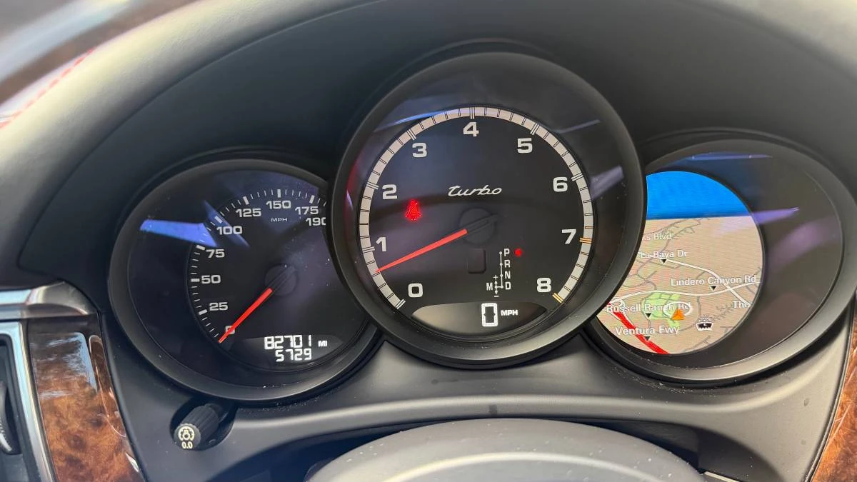 2015 Porsche Macan Turbo - Image 20 of 24