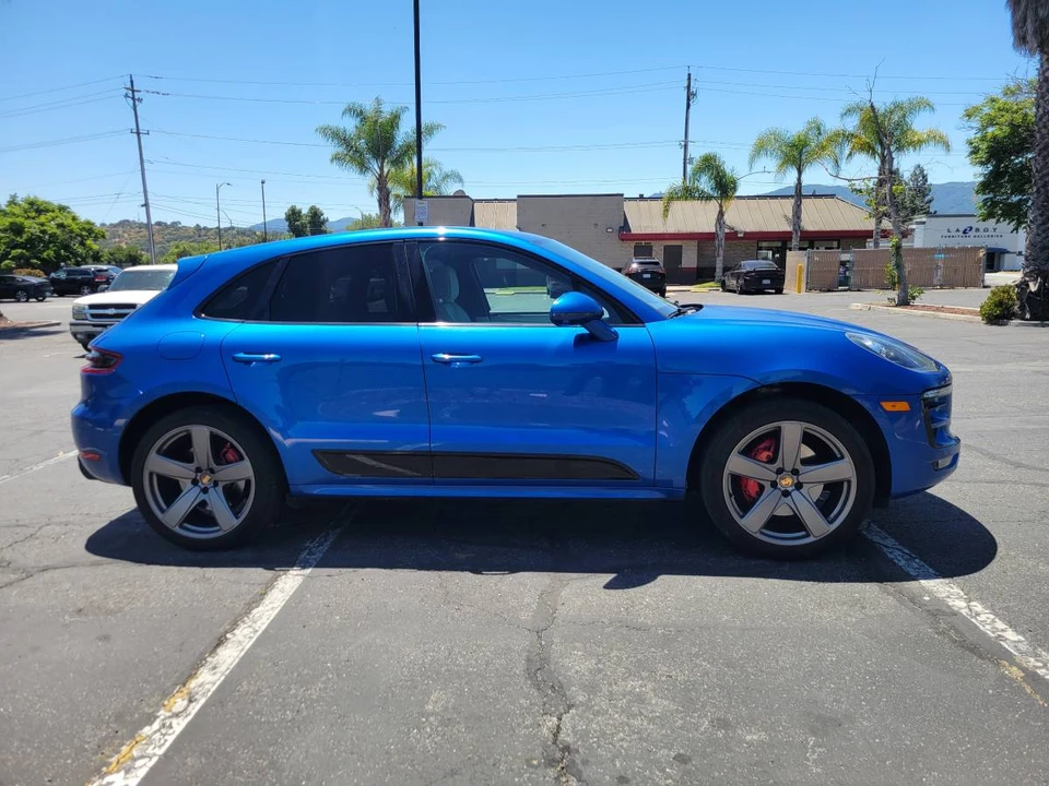 2015 Porsche Macan Turbo - Image 2 of 10