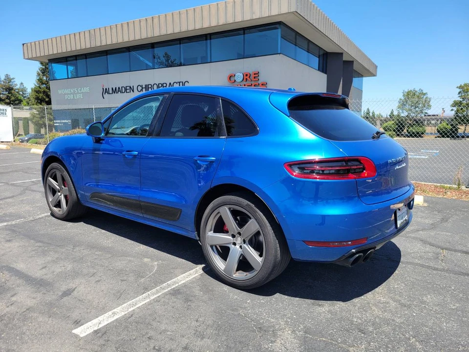 2015 Porsche Macan Turbo - Image 6 of 10