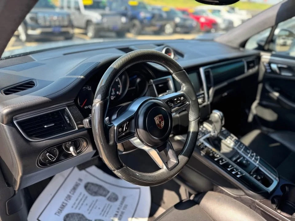 2015 Porsche Macan Turbo - Image 4 of 7
