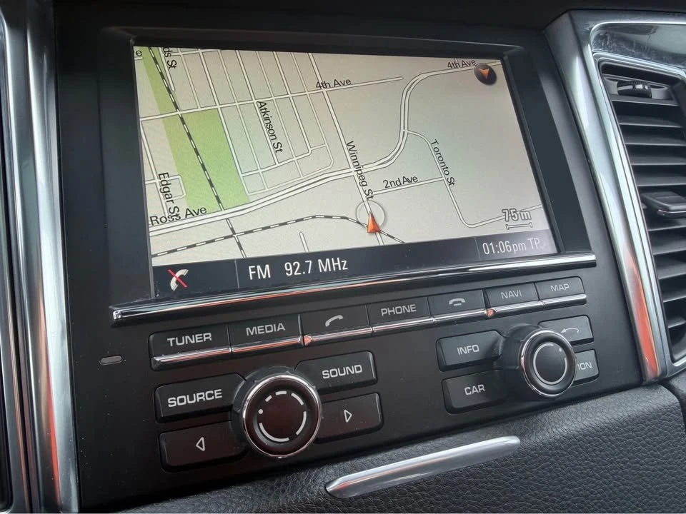 2015 Porsche Macan Turbo - Image 12 of 14