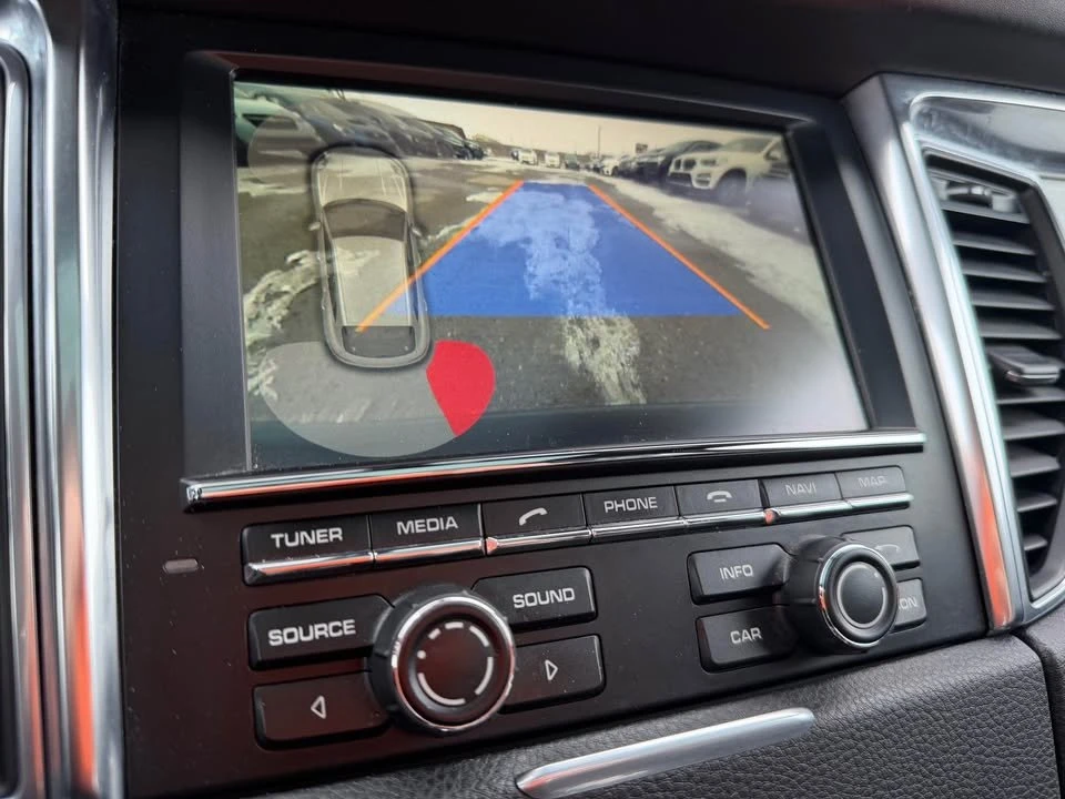 2015 Porsche Macan Turbo - Image 14 of 14