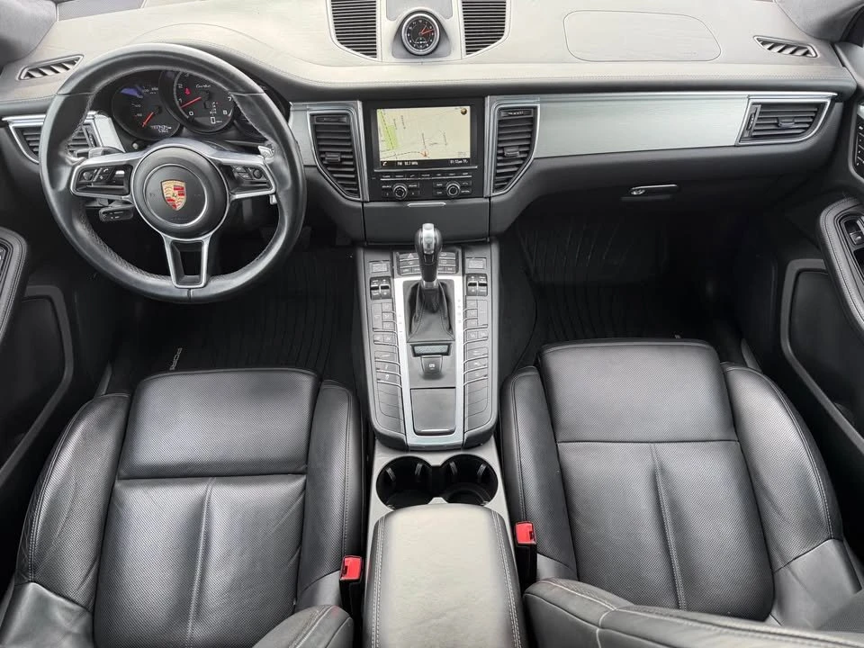 2015 Porsche Macan Turbo - Image 9 of 14