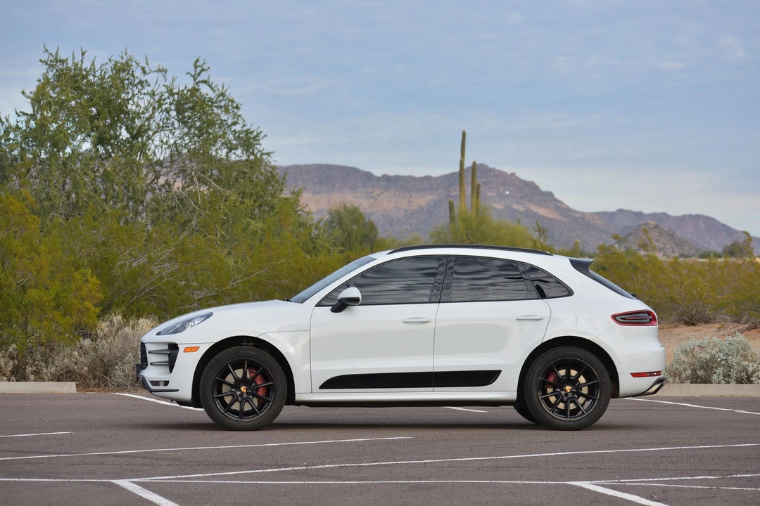2015 Porsche Macan Turbo - Image 3 of 11