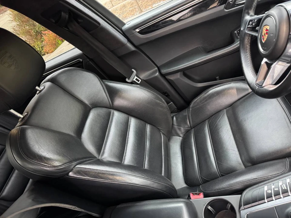 2015 Porsche Macan Turbo - Image 6 of 9