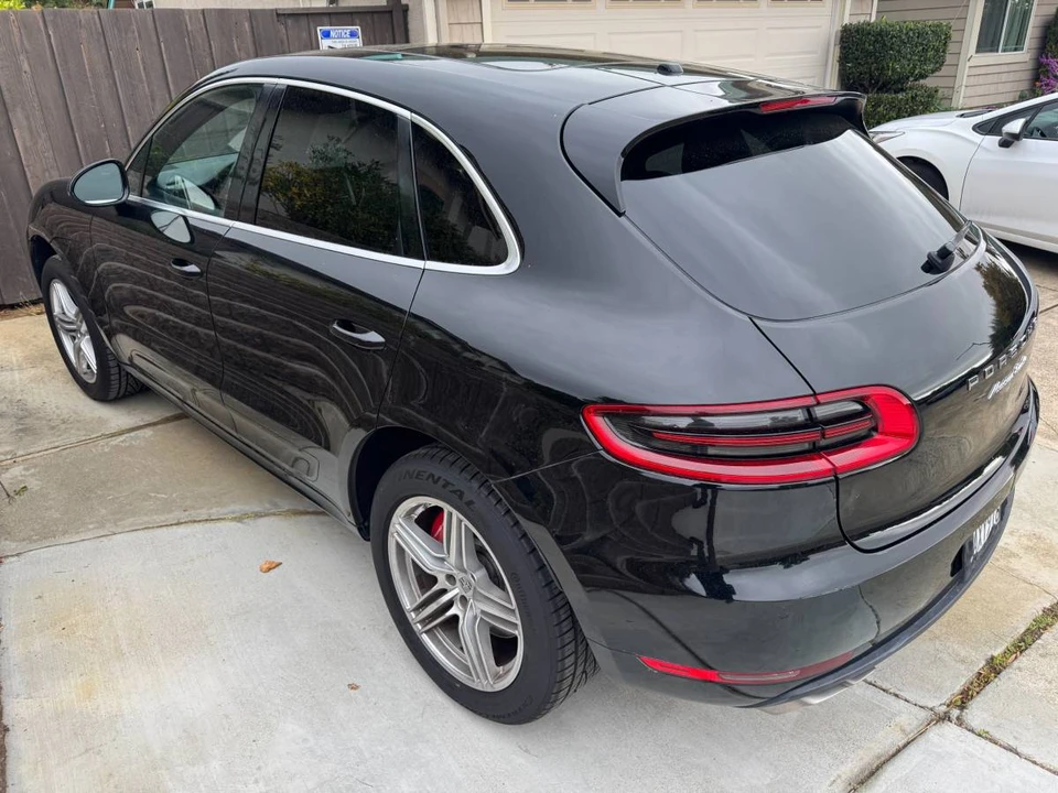 2015 Porsche Macan Turbo - Image 2 of 9