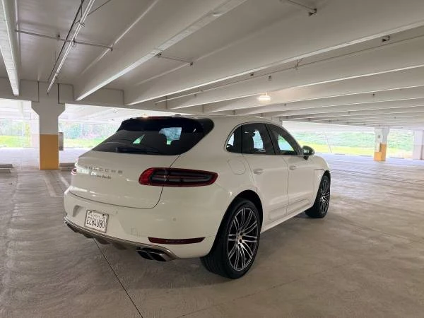 2015 Porsche Macan Turbo - Image 10 of 20