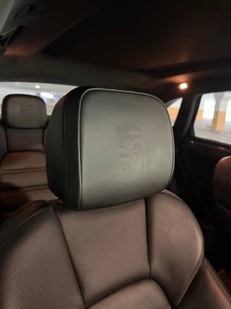 2015 Porsche Macan Turbo - Image 18 of 20