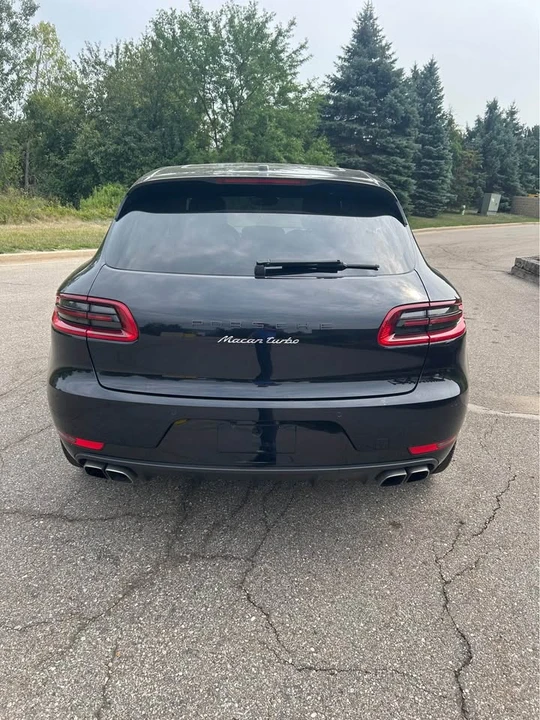2015 Porsche Macan Turbo - Image 7 of 17
