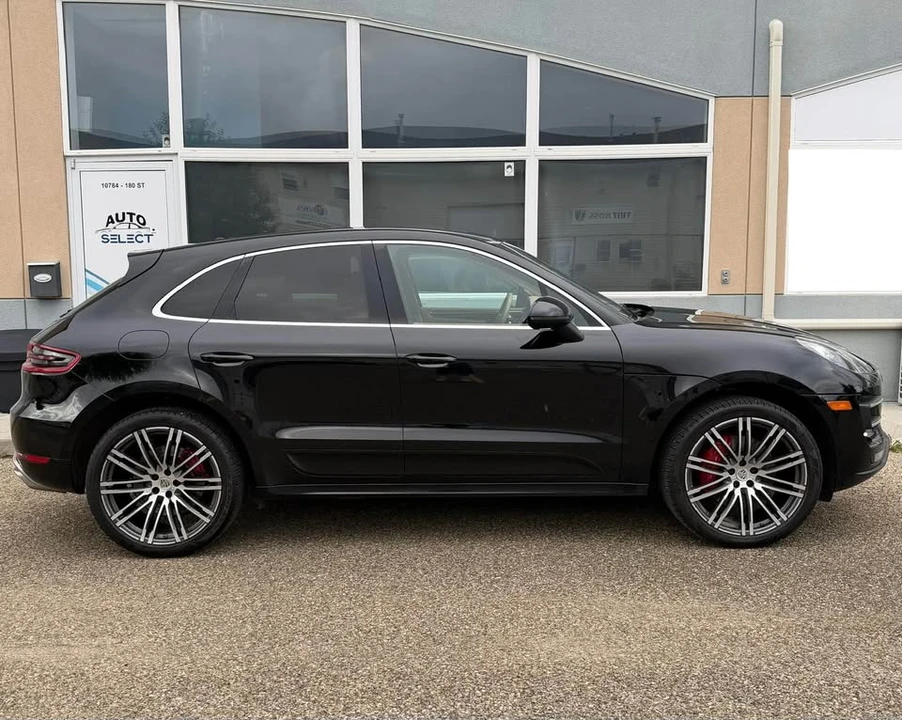 2015 Porsche Macan Turbo - Image 2 of 15