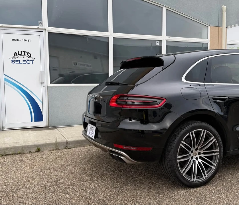 2015 Porsche Macan Turbo - Image 3 of 15
