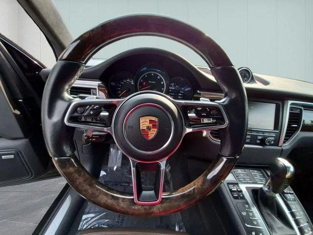 2015 Porsche Macan Turbo - Image 10 of 16