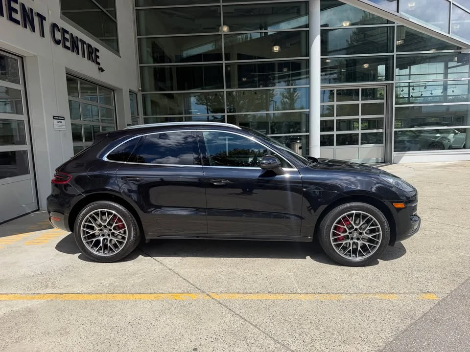 2015 Porsche Macan Turbo - Image 9 of 20