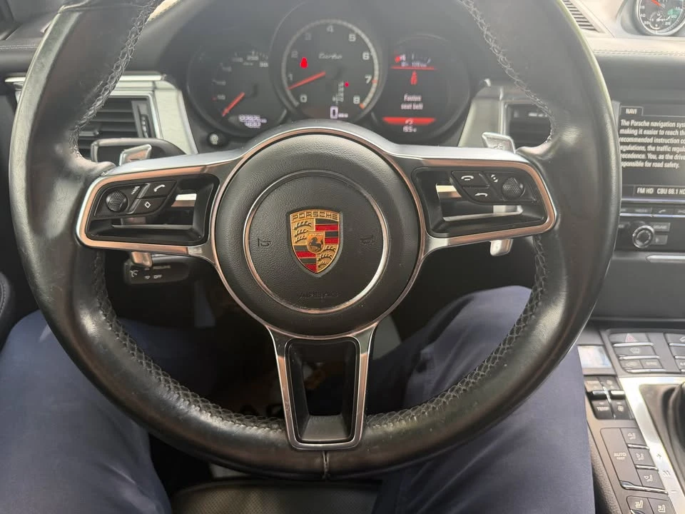 2015 Porsche Macan Turbo - Image 16 of 20