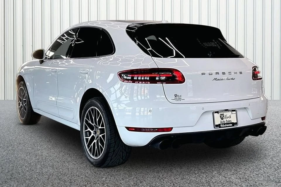 2015 Porsche Macan Turbo - Image 4 of 19