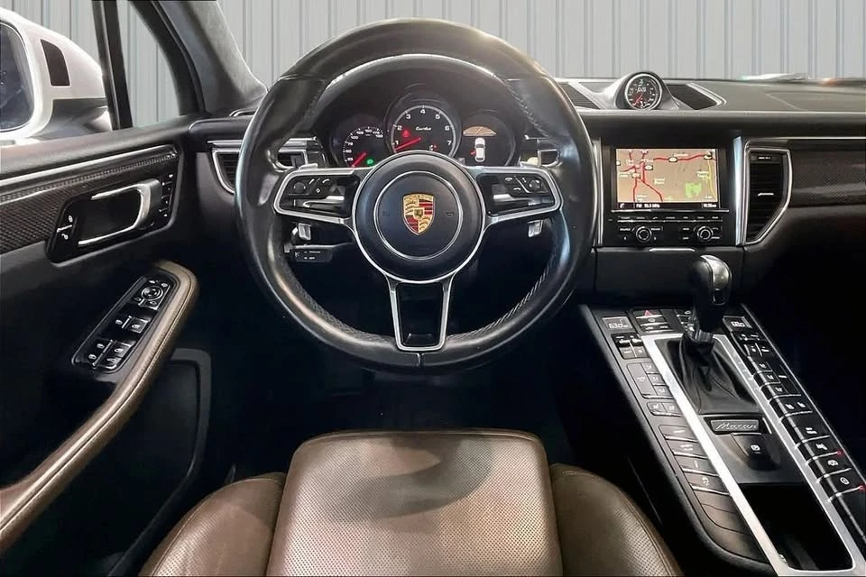 2015 Porsche Macan Turbo - Image 8 of 19