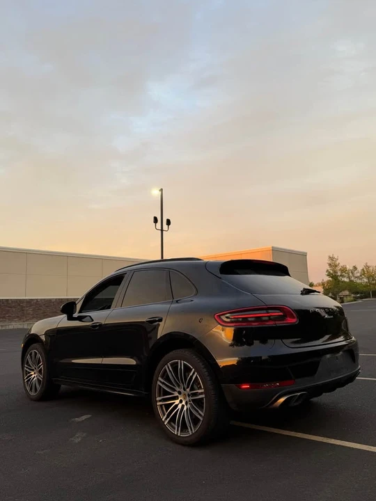 2015 Porsche Macan Turbo - Image 3 of 9