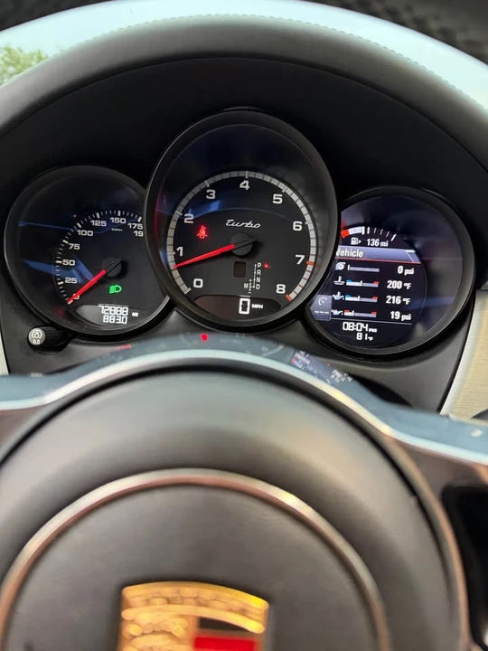 2015 Porsche Macan Turbo - Image 9 of 9
