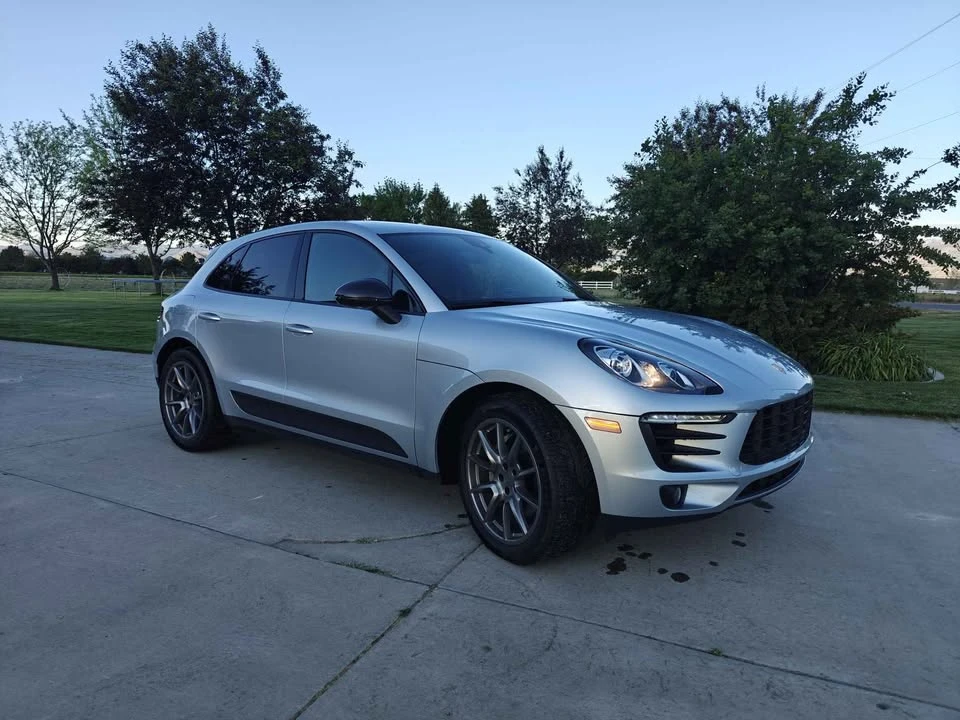 2015 Porsche Macan Turbo - Image 2 of 6