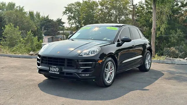 2015 Porsche Macan Turbo Sport Utility 4D