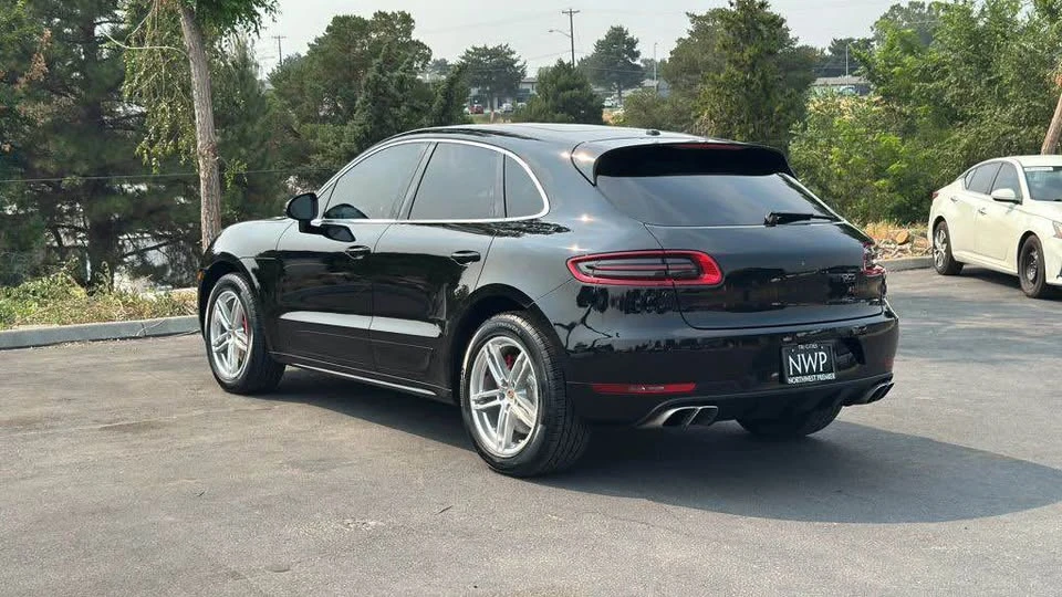 2015 Porsche Macan Turbo - Image 5 of 9