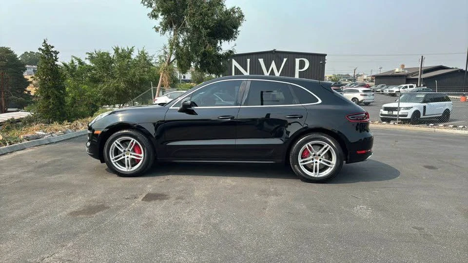 2015 Porsche Macan Turbo - Image 4 of 9