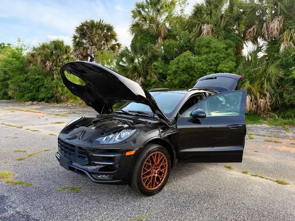2015 Porsche Macan Turbo - Image 10 of 20