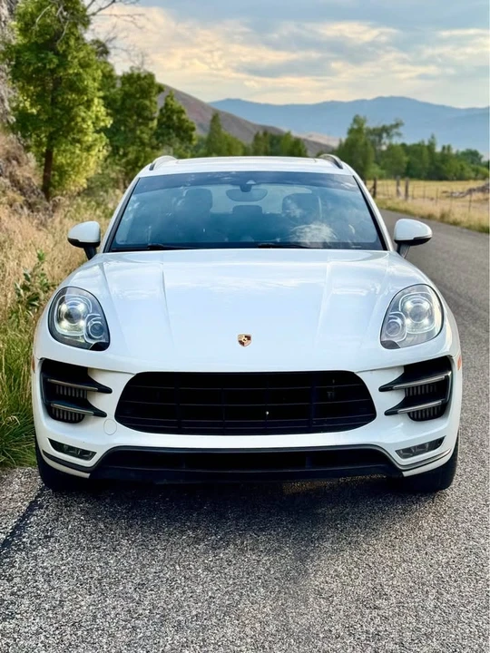 2015 Porsche Macan Turbo - Image 2 of 19