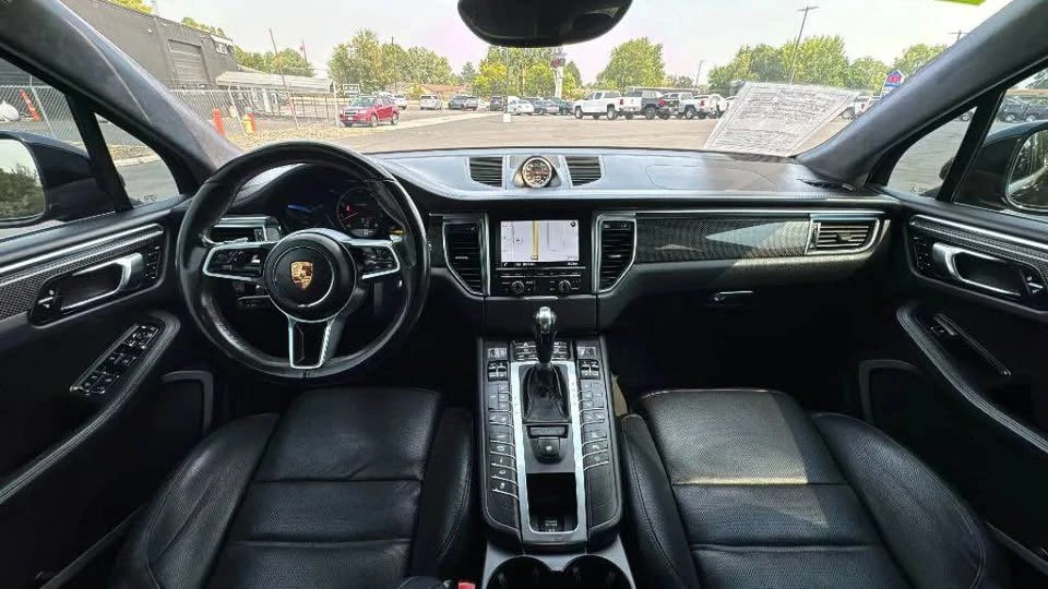 2015 Porsche Macan Turbo - Image 10 of 10