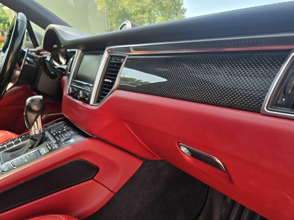 2015 Porsche Macan Turbo - Image 10 of 20