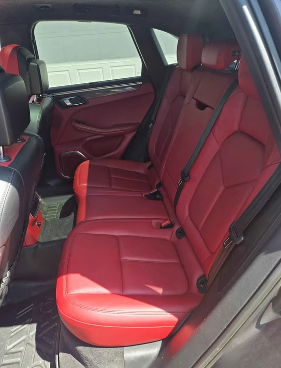 2015 Porsche Macan Turbo - Image 14 of 20