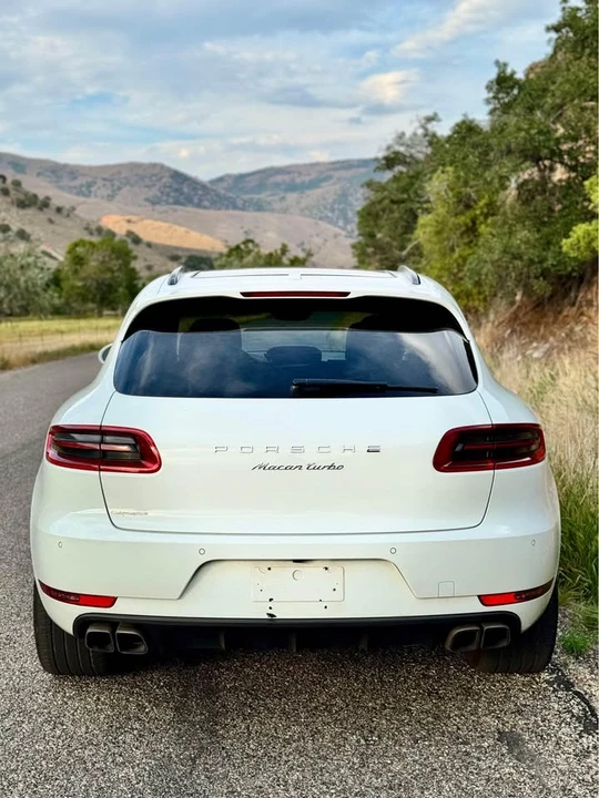 2015 Porsche Macan Turbo - Image 4 of 19