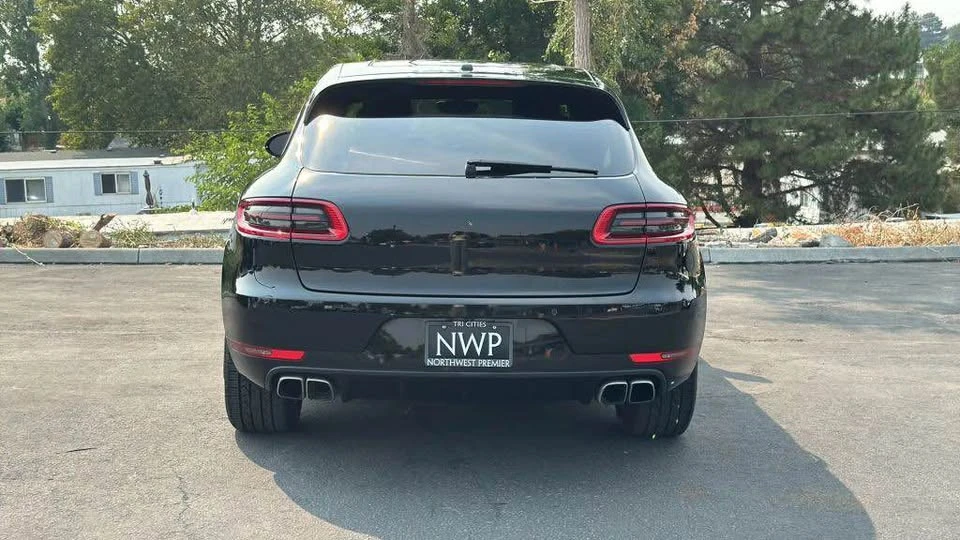 2015 Porsche Macan Turbo - Image 6 of 10