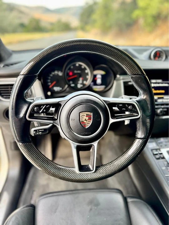 2015 Porsche Macan Turbo - Image 7 of 19