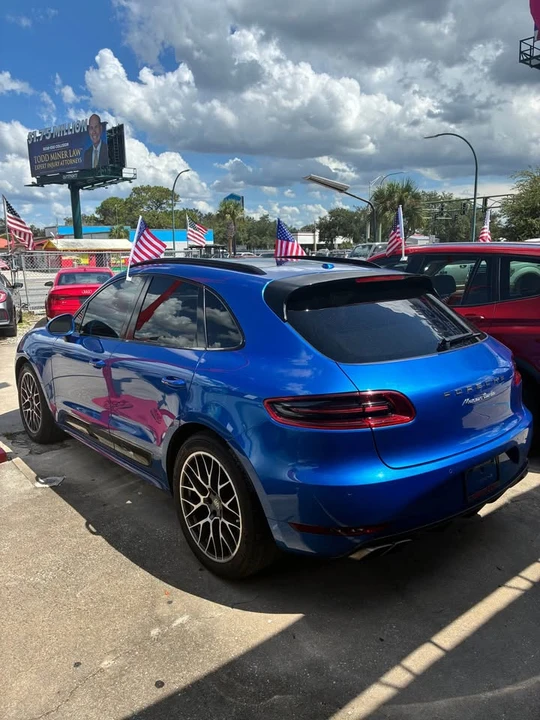 2015 Porsche Macan Turbo - Image 4 of 7