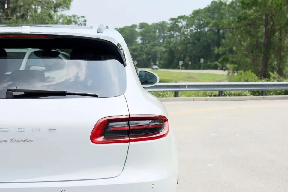 2015 Porsche Macan Turbo - Image 20 of 20